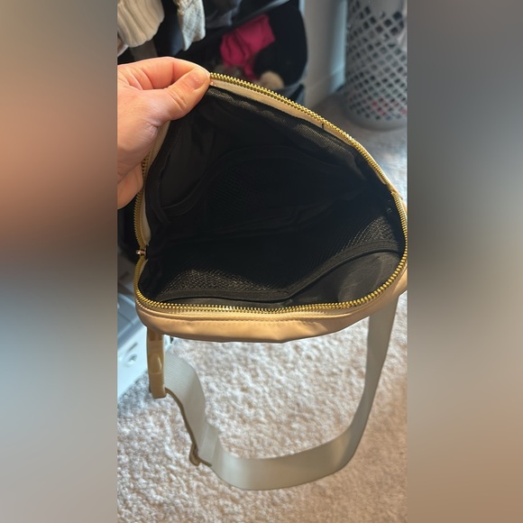 Belt bag - Picture 3 of 3